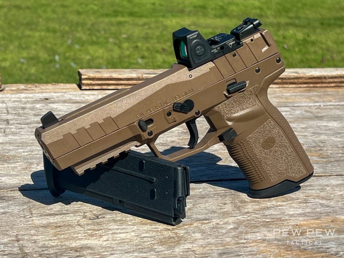 Post Thumbnail Image for post: FN Five-Seven MRD Review [Hands-On Tested]