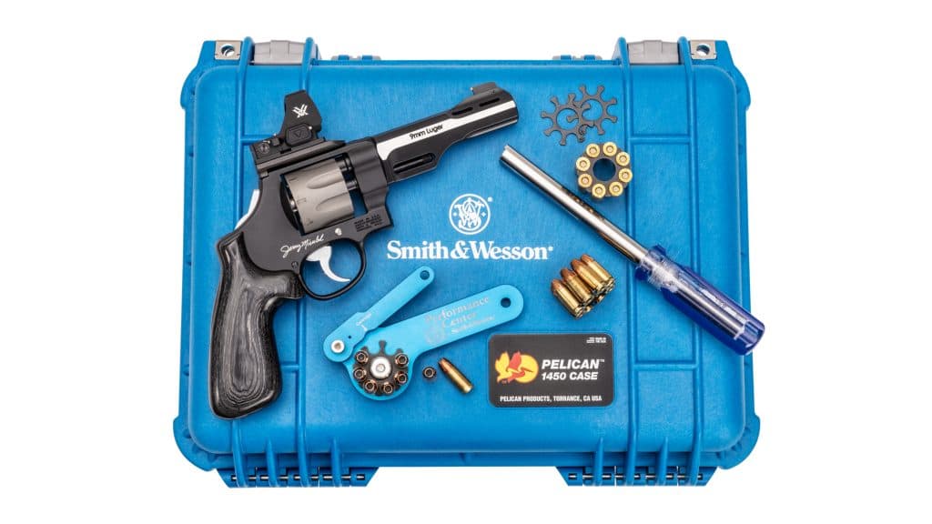 Smith & Wesson 327 WR