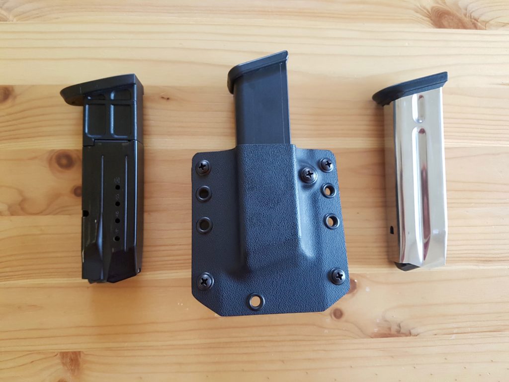 Bravo Concealment Universal Mag Holster