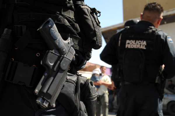 Mexican Federal Police Carrying Colt M1911