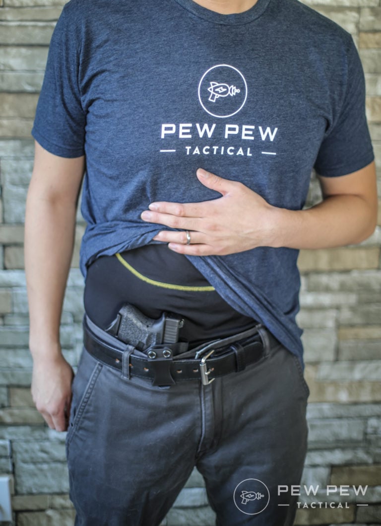 G26 AIWB Shirt Lifted