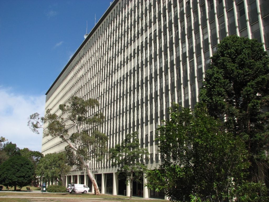 Monash_University_Menzies_Building