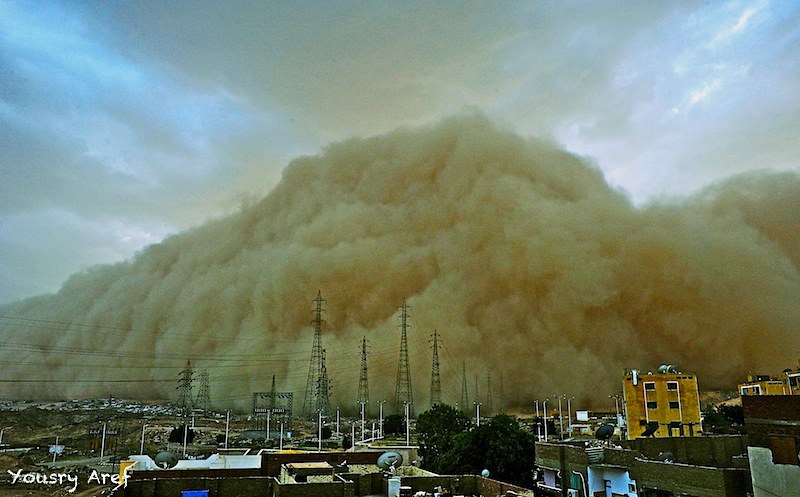 Apocalyptic' Sandstorm Engulfs Egypt's Aswan