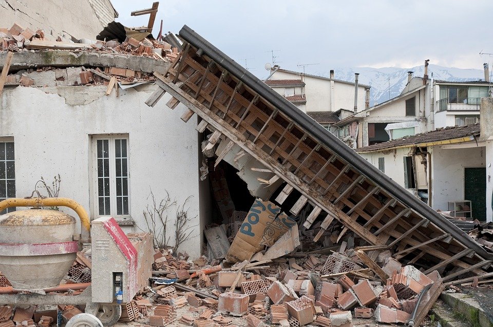 Fallen Roof Earthquake Rubble