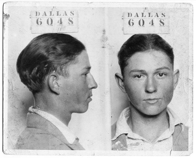 Clyde Barrow mugshot