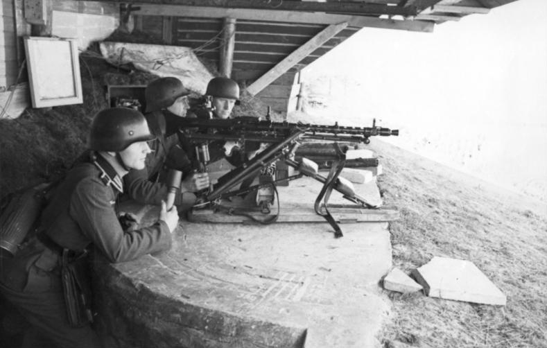 German MG34 medium machine gun