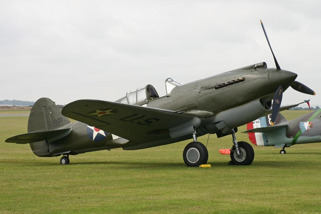 Curtiss P-40B Tomahawk