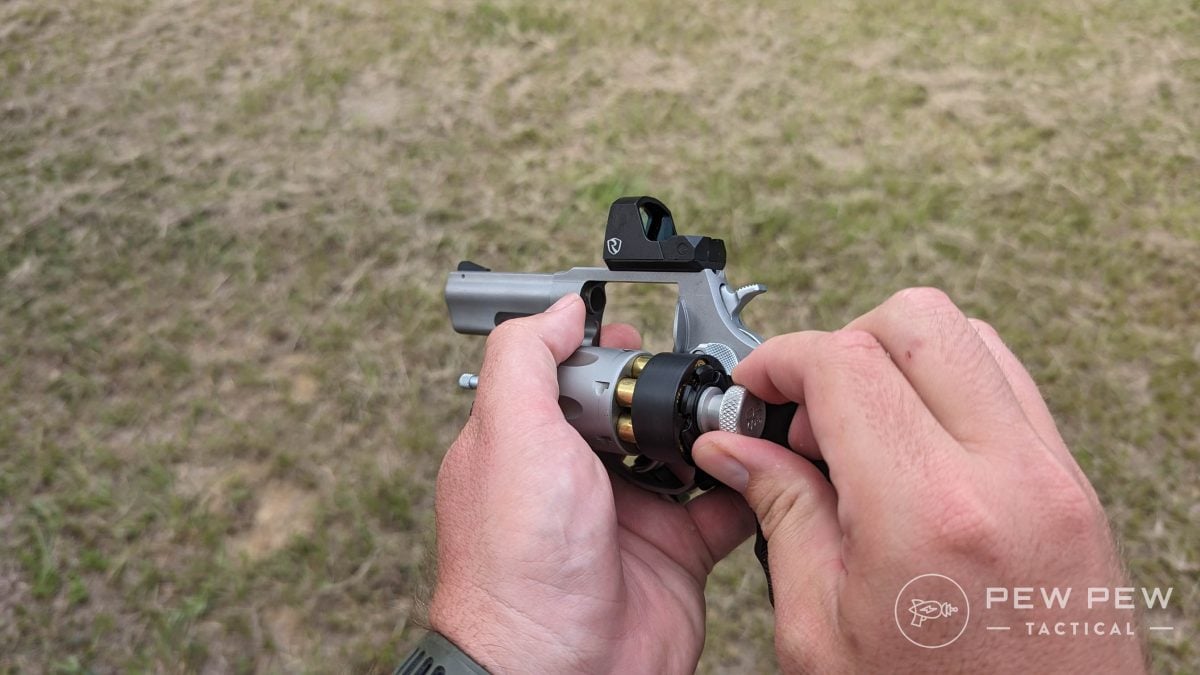 How to Reload a Revolver: Speed Loaders, Strips, & Moon Clips - Pew Pew ...