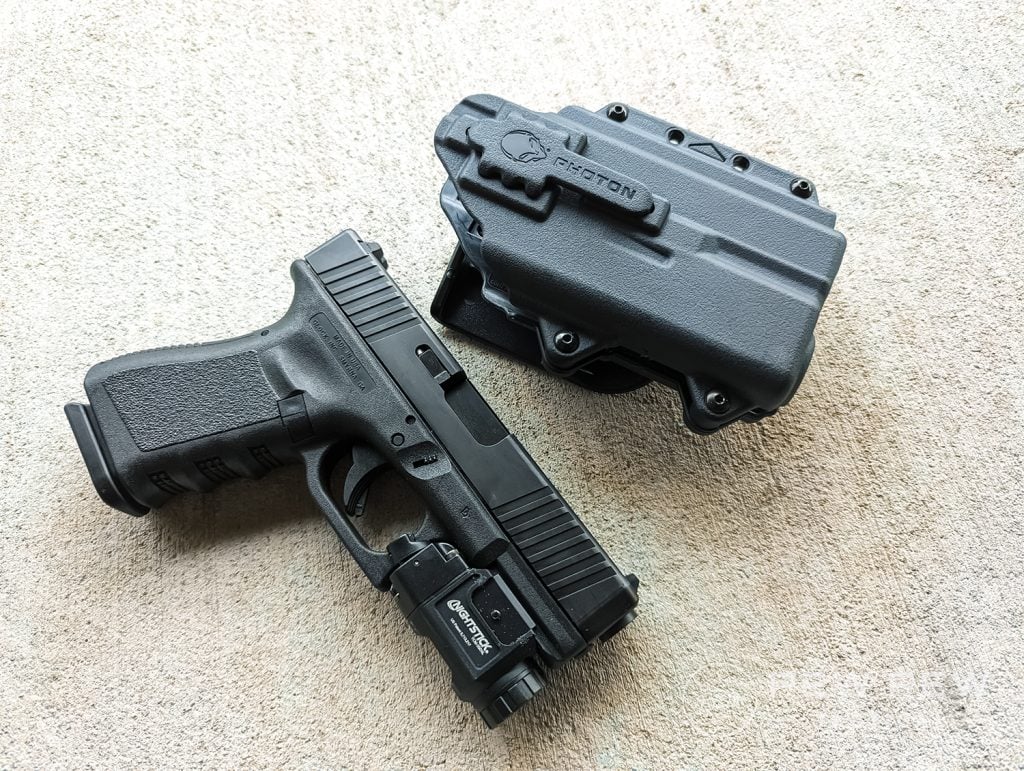 Glock 19 with Nightstick and Alien Gear Photon