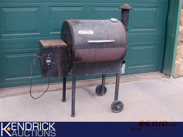 Smith & Wesson 38 Special Wood Pellet Smoker Grill