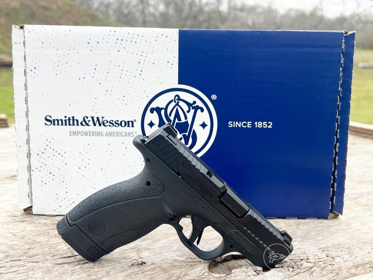 Smith & Wesson Bodyguard 2 posed right